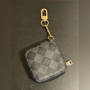 Designer AirPods Case Holder Black Check